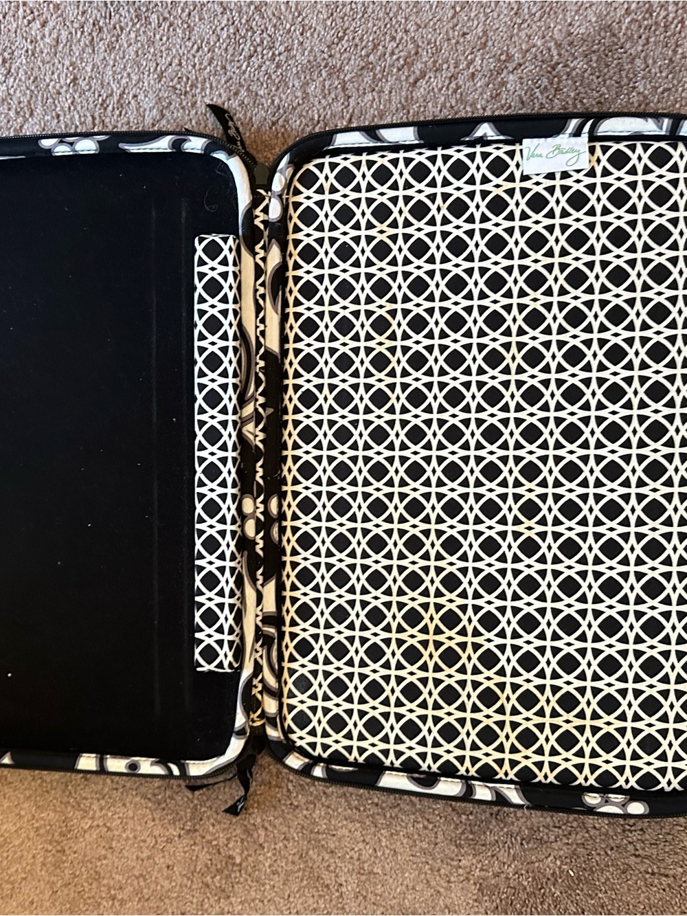 Vera Bradley Black and Cream Geometric Quilted Bag - Picture 6 of 6